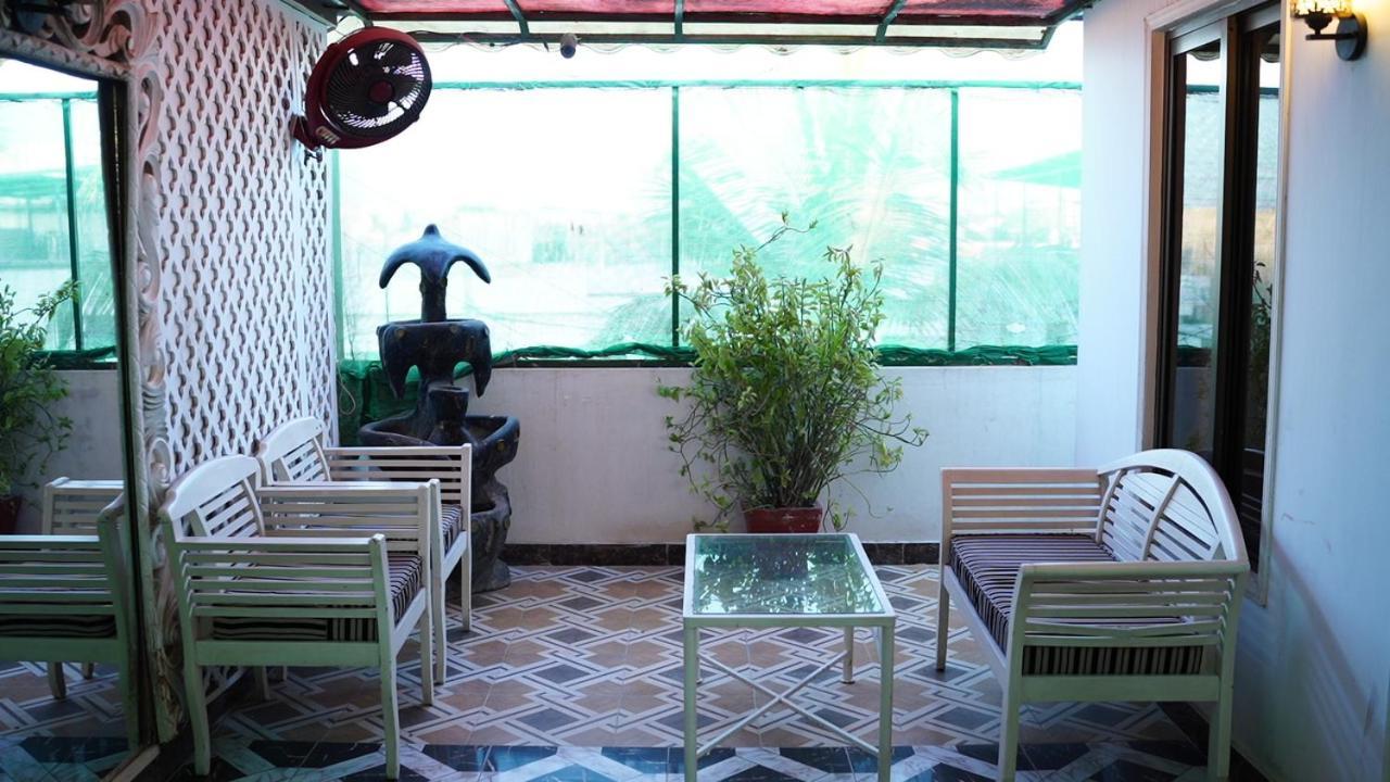 Hotel Cosy Beach Vista Karatschi Exterior foto